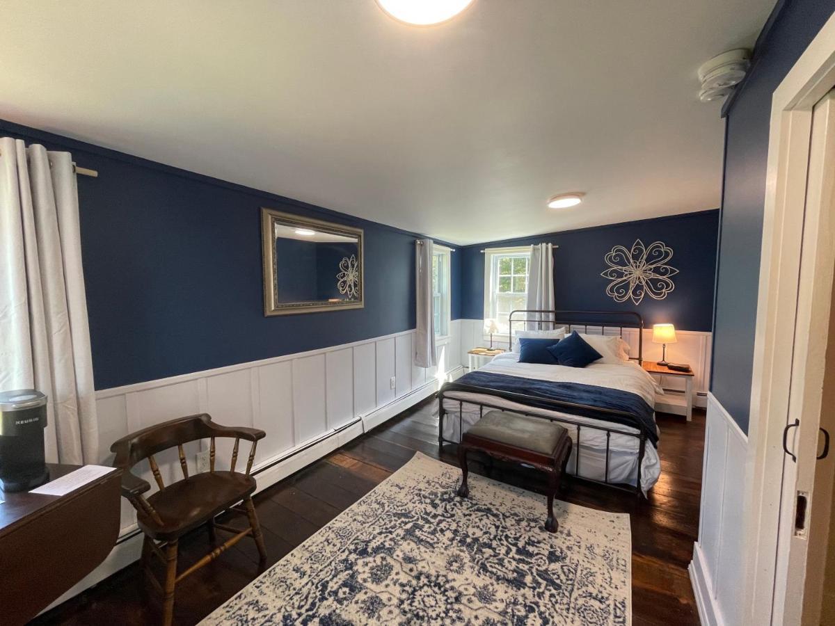 Stone Hearth Inn And Eatery Chester Bagian luar foto