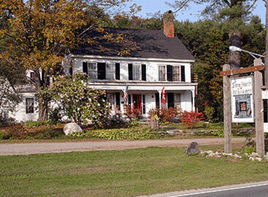 Stone Hearth Inn And Eatery Chester Bagian luar foto